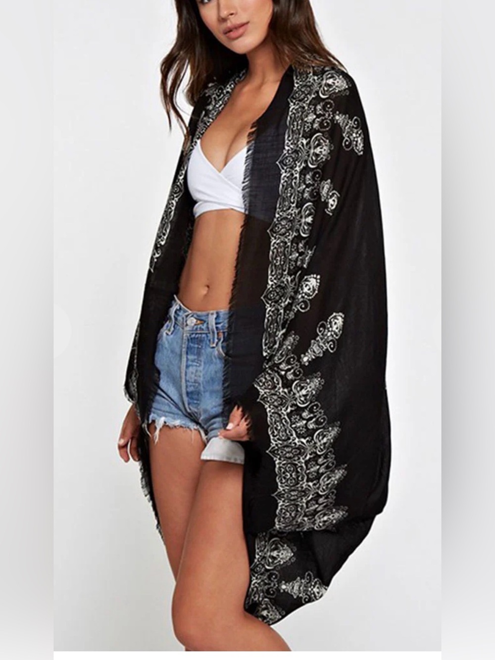 Boho Vixen  TROPHY WIFE COCOON CAPE IN BLACK One Size - Picture 3 of 8